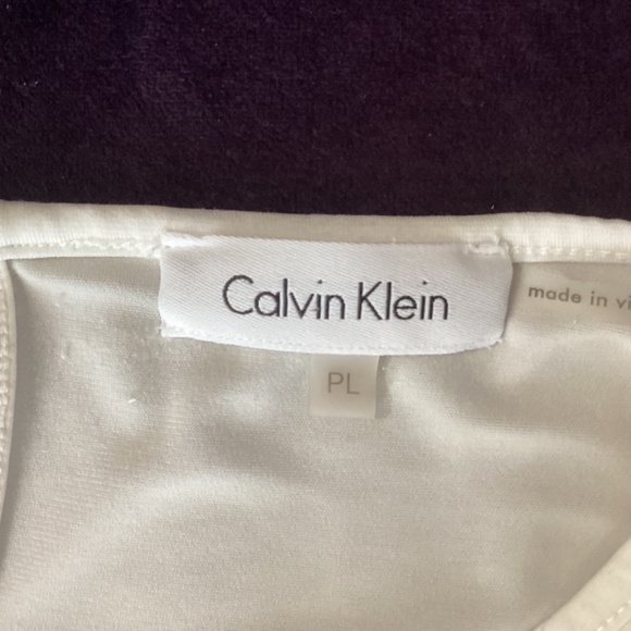 Calvin Klein Pleated Front Crew Neck Sleeveless Tank - PL - Picture 4 of 6
